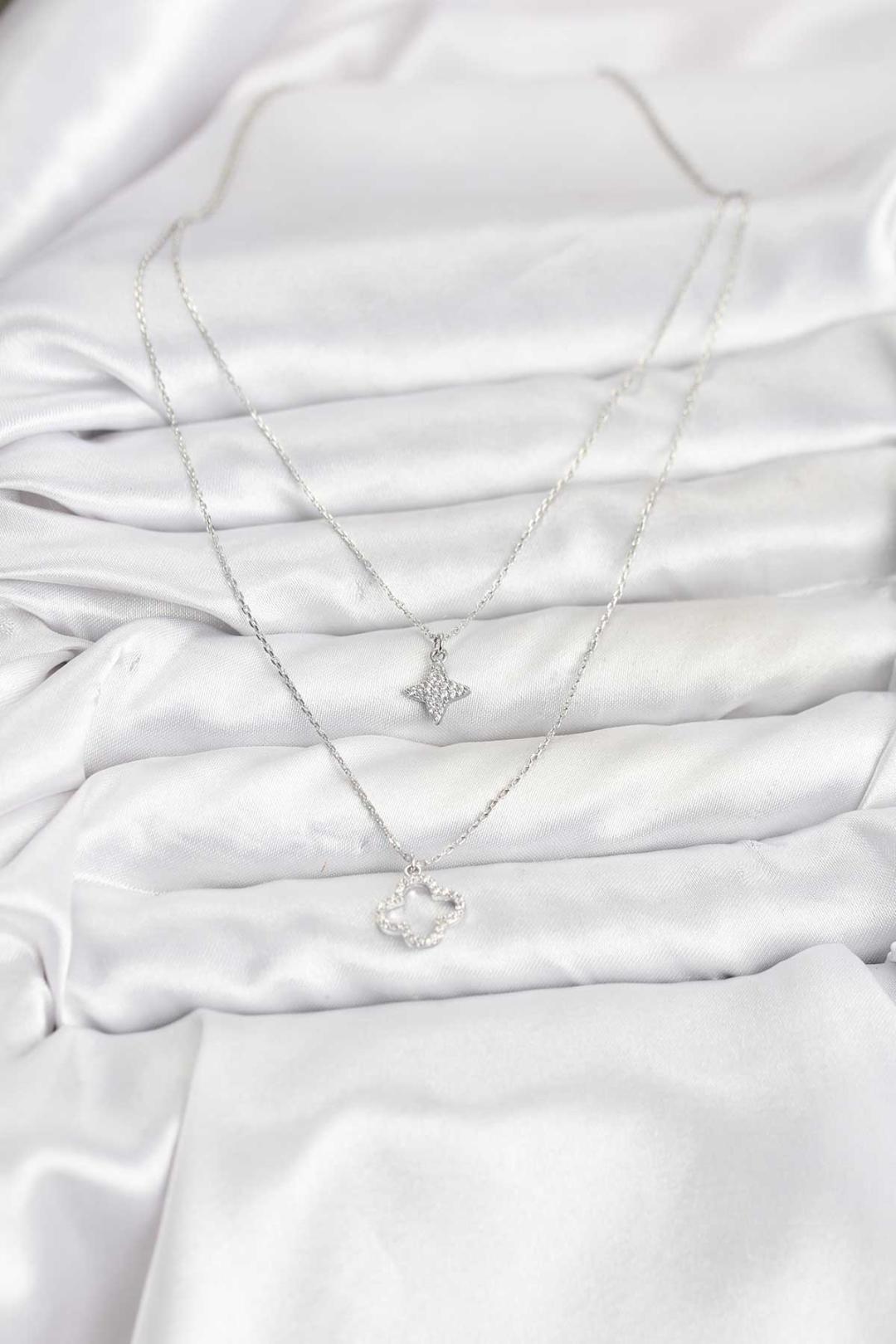 Pirinç Gümüş Renk Yonca Model 2'li Kadın Kolye