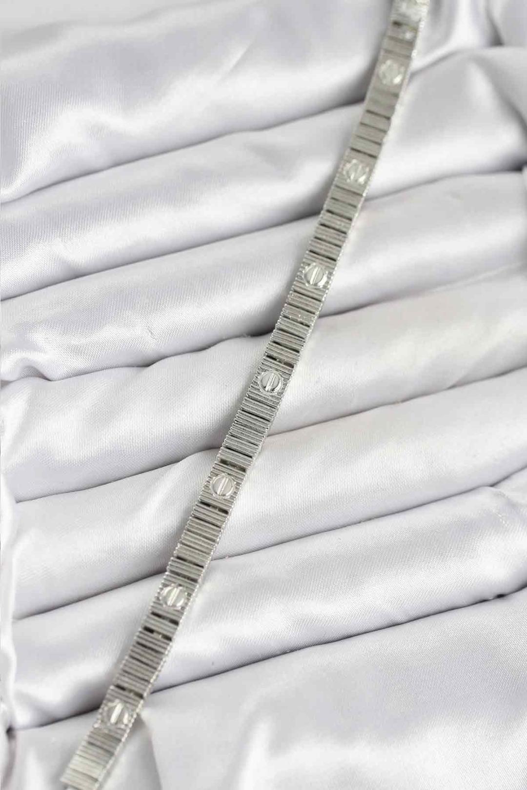 Gümüş Renk VIP Seri Bileklik