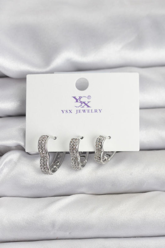 Gümüş Renk Pirinç Zirkon Taşlı Kalpli Kadın Küpe