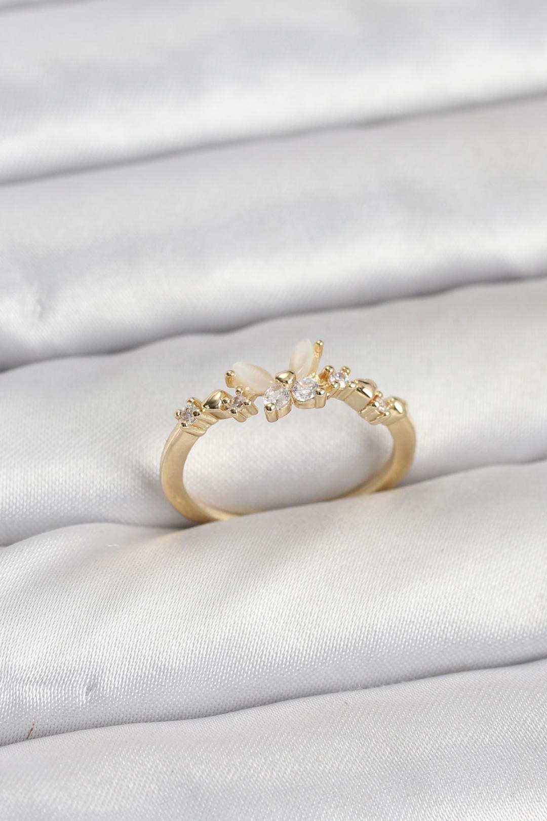 Kelebek Model Gold Renk Pirinç Kadın Yüzük