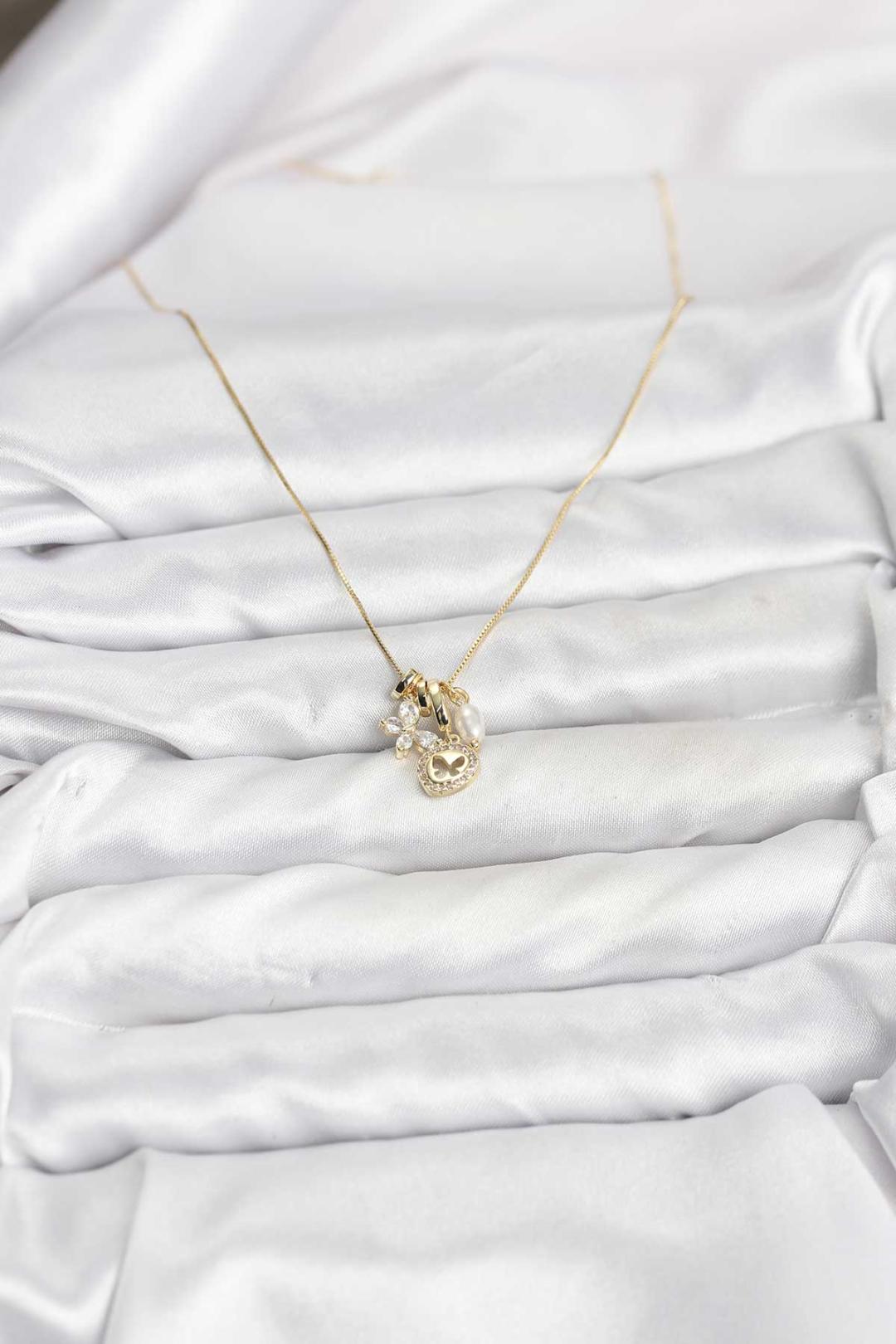 Gold Renk Pirinç Minimal Kelebek Charmlı Kadın Kolye